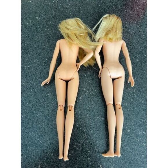 Barbies doll bundle - Picture 5 of 8